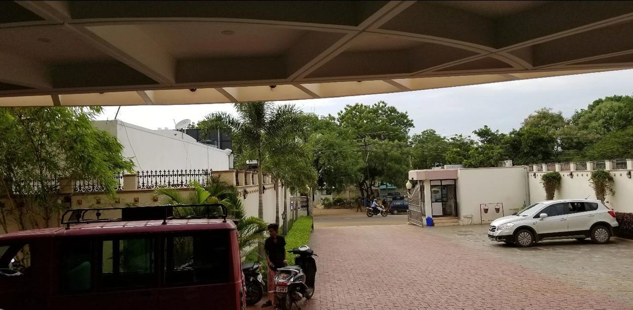 Hamsaa Heritage Hotel Sankarankovil Exterior photo